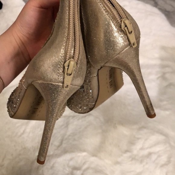 Gianni Bini swarovski gold high heels size 6 - Picture 5 of 6